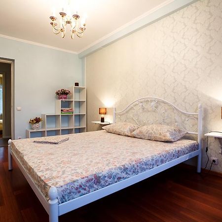 Chornovola Avenue Apartment Λβιβ Εξωτερικό φωτογραφία